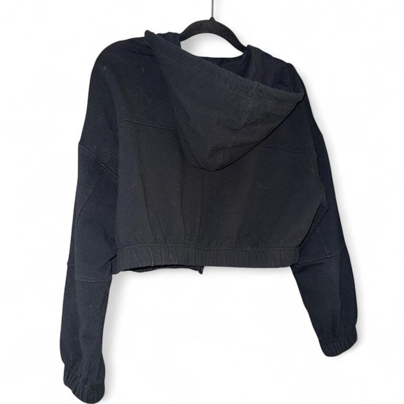 eos Black Cropped Jacket - Picture 2 of 2